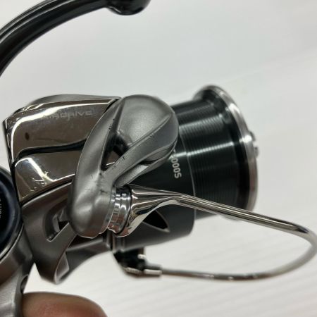 σσ DAIWA ダイワ スピニングリール 25カルディア FC LT2000S キズ有 00060401