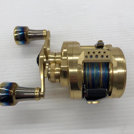 σσ SHIMANO シマノ ベイトリール 21カルカッタコンクエスト 201HG 04239