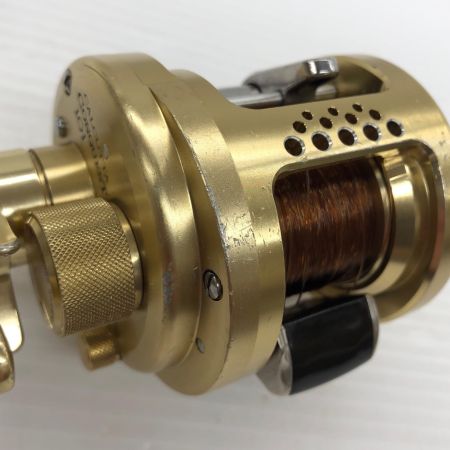 σσ SHIMANO シマノ 両軸リール カルカッタコンクエスト101