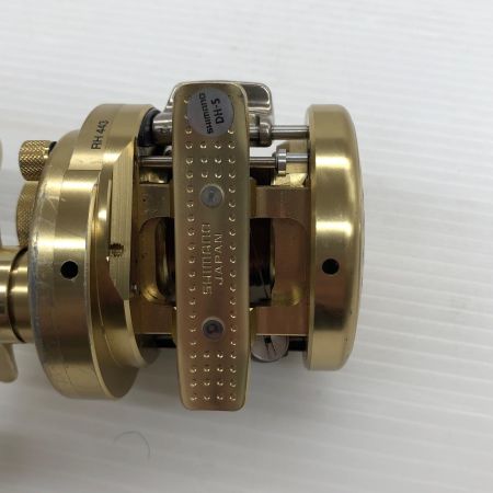 σσ SHIMANO シマノ 両軸リール カルカッタコンクエスト101