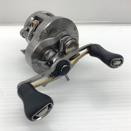 σσ SHIMANO シマノ ベイトリール 23カルカッタコンクエスト BFS XGL 045713