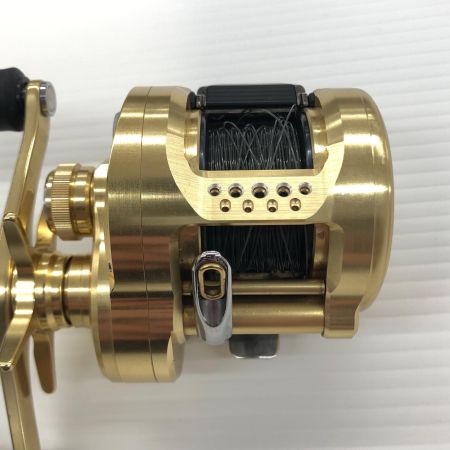 σσ SHIMANO シマノ ベイトリール 23カルカッタコンクエストMD 300XGLH 045935
