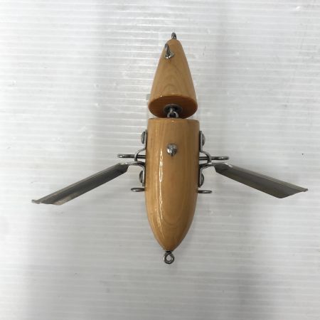 σσ  羽狂 川蝉 Jr