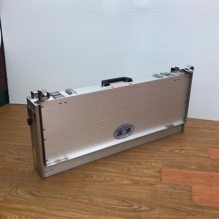 σσ DAIWA ダイワ 釣台 ウルトラ銀閣 サイドテーブル付き