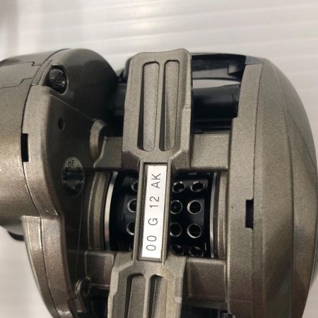 σσ ABU ベイトリール REVO LT ZPIカーボンハンドル付