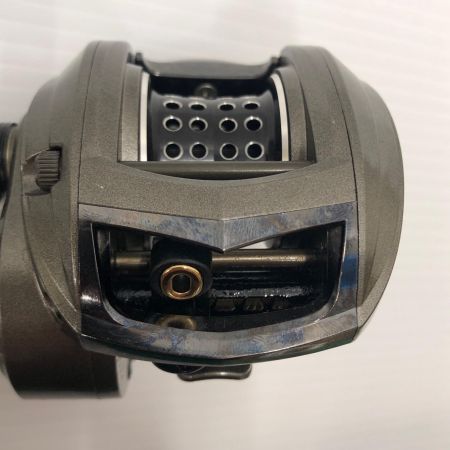 σσ ABU ベイトリール REVO LT 