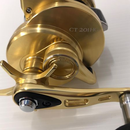 σσ SHIMANO シマノ ベイトリール 18オシアコンクエストCT 201HG キズ有 箱付 03818