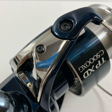 σσ SHIMANO シマノ スピニングリール 21ツインパワーXD C5000XG ハンドルノブキズ多数 04294