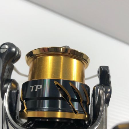 σσ SHIMANO シマノ スピニングリール 20ツインパワー C2000SHG 04137