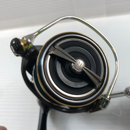 DAIWA ダイワ スピニングリール 19セルテート LT4000-CXH 使用感有 00060053