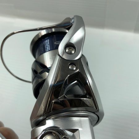 σσ SHIMANO シマノ スピニングリール 23ストラディック 3000MHG 045874
