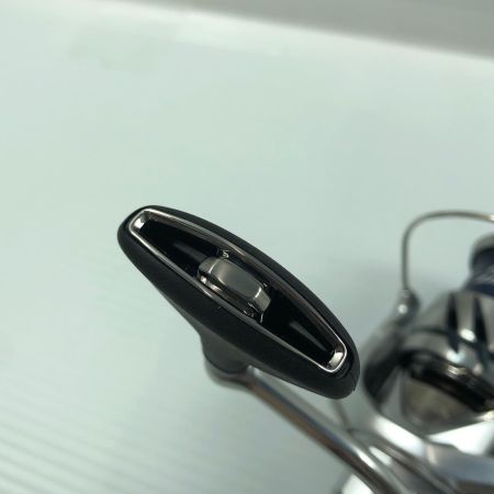 σσ SHIMANO シマノ スピニングリール 23ストラディック 3000MHG 045874