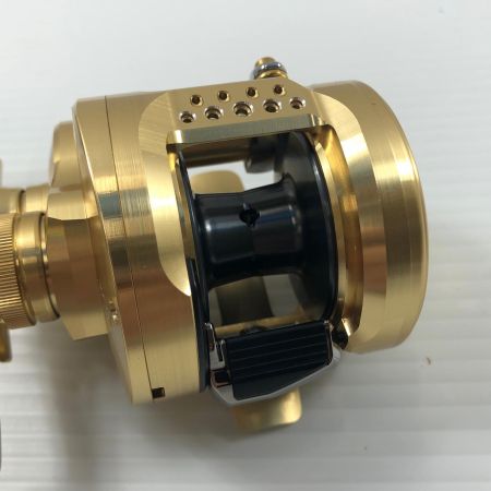 σσ SHIMANO シマノ ベイトリール 22カルカッタコンクエスト 201XG 044419