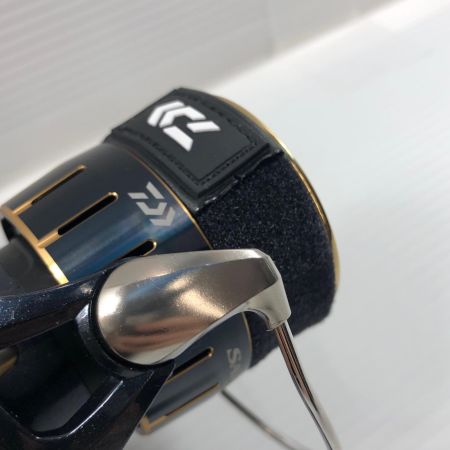 DAIWA ダイワ スピニングリール 23ソルティガ 5000-XH キズ有 00065028