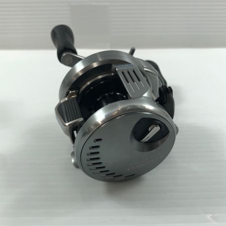 σσ SHIMANO シマノ ベイトリール 19カルカッタコンクエストDC 201 03979