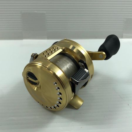 σσ SHIMANO シマノ ベイトリール 22カルカッタコンクエスト 200XG 044402
