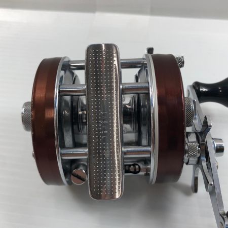 σσ ABU ベイトリール アンバサダー 5500 ブラウン キズ有 760601