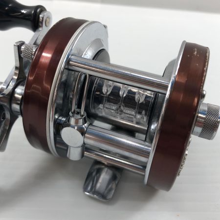 σσ ABU ベイトリール アンバサダー 5500 ブラウン キズ有 760601