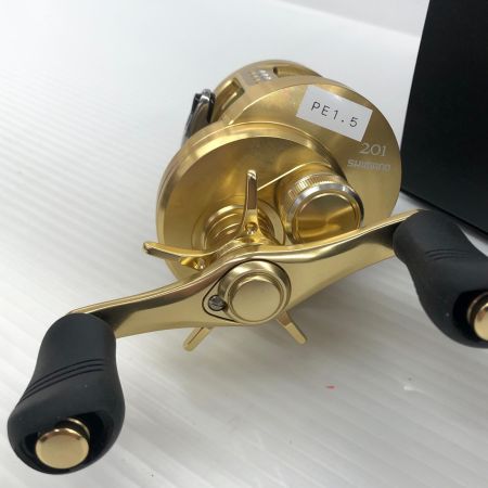 σσ SHIMANO シマノ ベイトリール 14カルカッタコンクエスト 201 03205