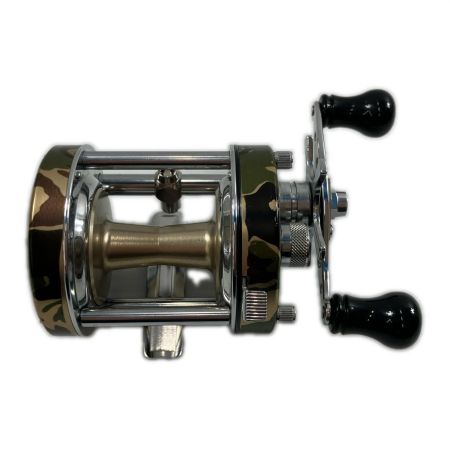 σσ ABU  ベイトリール アンバサダー 6500C3 カモフラ