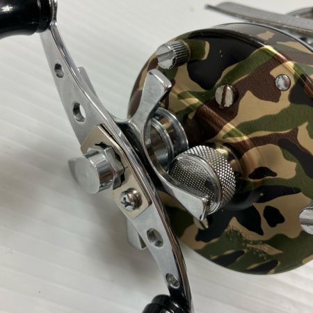 σσ ABU  ベイトリール アンバサダー 6500C3 カモフラ