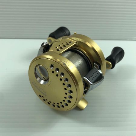 σσ SHIMANO シマノ ベイトリール  14カルカッタコンクエスト 200 キズ有 03204