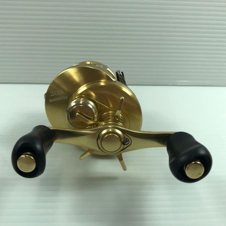 σσ SHIMANO シマノ ベイトリール  14カルカッタコンクエスト 200 キズ有 03204