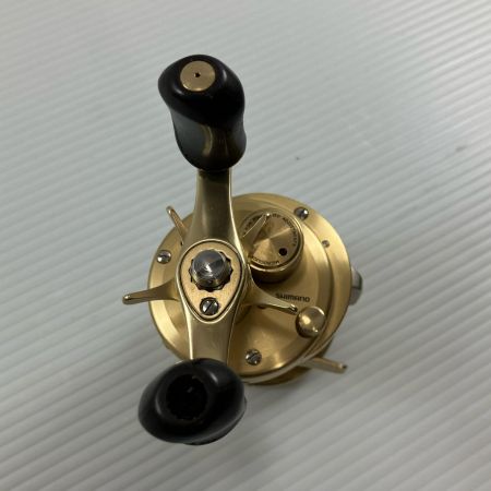 σσ SHIMANO シマノ ベイトリール カルカッタコンクエスト 101 RH443