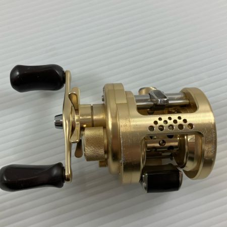 σσ SHIMANO シマノ ベイトリール カルカッタコンクエスト 101 RH443