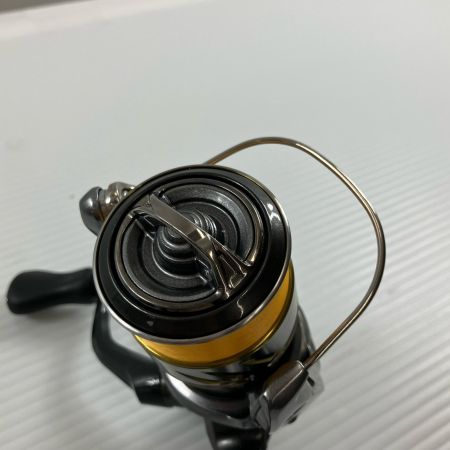 σσ SHIMANO シマノ  スピニングリール25ソアレ XR C2000SSHG 048974