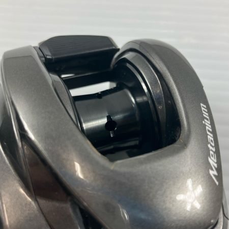 σσ SHIMANO シマノ  ベイトリール 20メタニウム HG R 純正ハンドル付属あり 04114