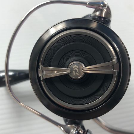 σσ DAIWA ダイワ スピニングリール 24 セルテート LT5000D-XH 美品 箱付 00061185