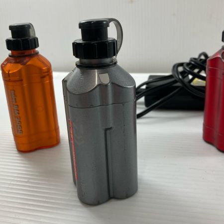 σσ DAIWA ダイワ 釣り小物バッテリー ジャンク品充電器付 BM2000×2 BM2300動作未確認