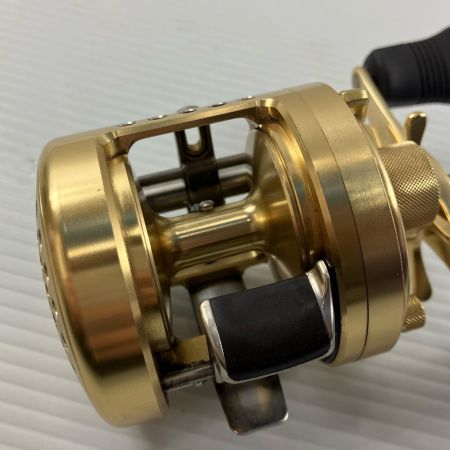 σσ SHIMANO シマノ ベイトリールカルカッタコンクエスト 300 RH445 シャリ音/ハンドルガタ有り 01573