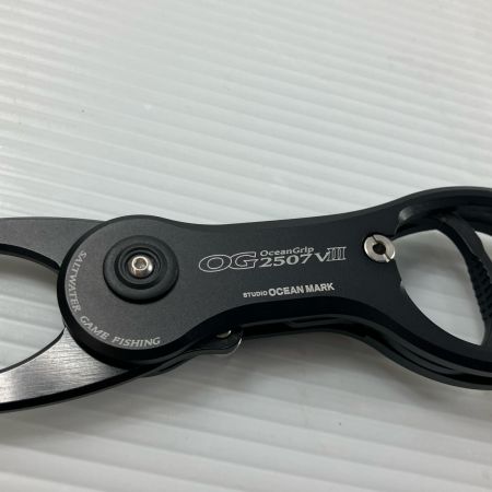 σσ STUDIO OCEAN MARK フィッシュグリップ  OG2507VIII