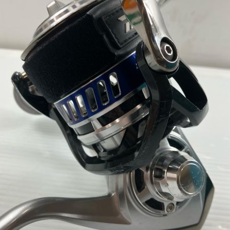 σσ DAIWA ダイワ スピニングリール10ソルティガ 4500 キズ有 059505