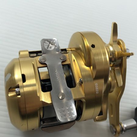 σσ SHIMANO シマノ  ベイトリール 18オシアコンクエストCT 301HG  03822