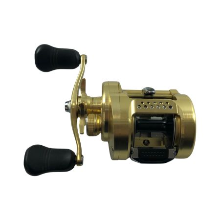 σσ SHIMANO シマノ ベイトリール 15カルカッタコンクエスト 401 キズ有 03362