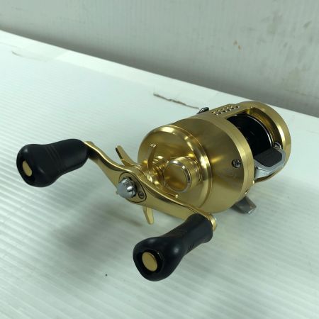 σσ SHIMANO シマノ ベイトリール 15カルカッタコンクエスト 401 キズ有 03362