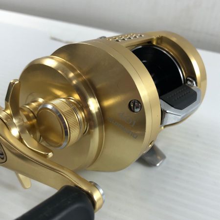 σσ SHIMANO シマノ ベイトリール 15カルカッタコンクエスト 401 キズ有 03362