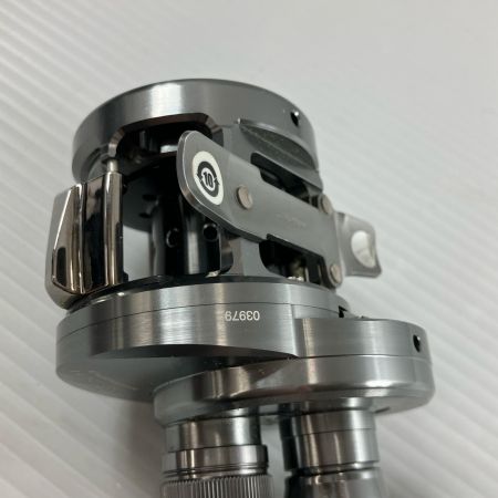 σσ SHIMANO シマノ ベイトリール19カルカッタコンクエストDC 201 03979