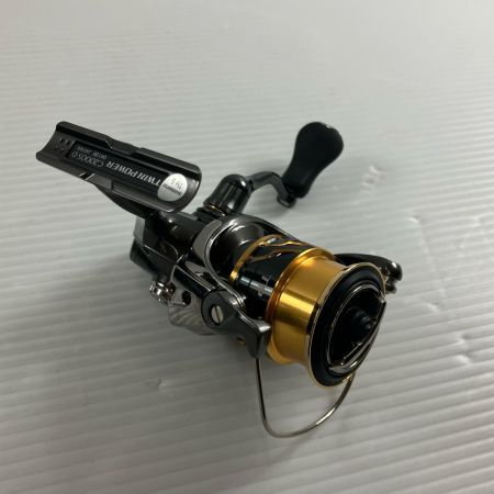 σσ SHIMANO シマノ スピニングリール 20ツインパワー C2000S  04136