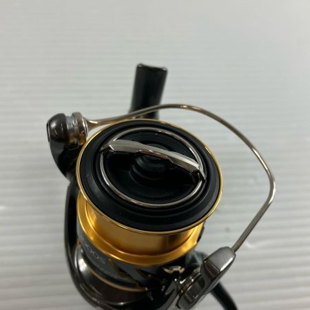 σσ SHIMANO シマノ スピニングリール 20ツインパワー C2000S  04136