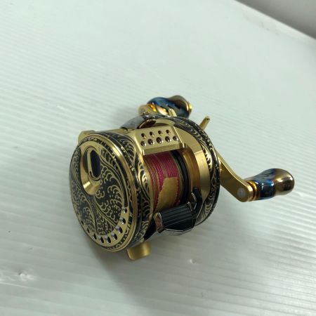 σσ SHIMANO シマノ ベイトリール 22カルカッタコンクエスト 200XG ゴメクサスハンドルノブ/カスタムステッカー 044402