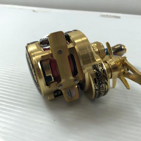 σσ SHIMANO シマノ ベイトリール 22カルカッタコンクエスト 200XG ゴメクサスハンドルノブ/カスタムステッカー 044402