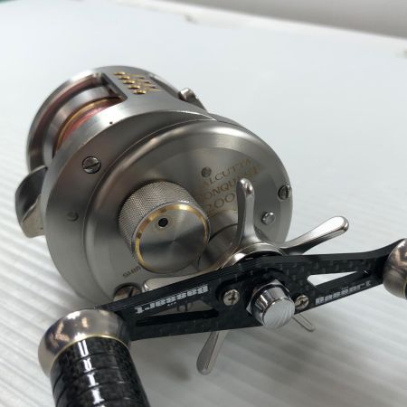 σσ SHIMANO シマノ ベイトリール 03カルカッタコンクエスト 200DC  バサートカーボンハンドル RH460