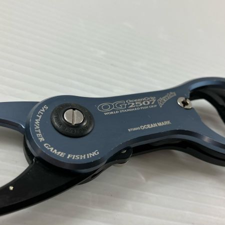 σσ STUDIO OCEAN MARK フィッシュグリップ 使用感有 OG2507