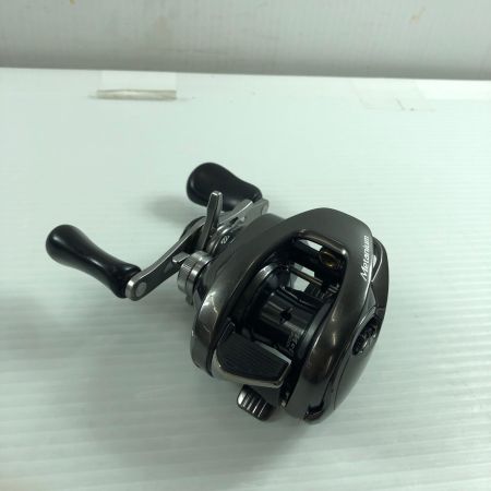 σσ SHIMANO シマノ ベイトリール 20メタニウム LH キズ有/シャリ音有り 04113