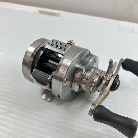 σσ SHIMANO シマノ ベイトリール 23カルカッタコンクエストBFS HGR 美品 045683