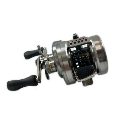 σσ SHIMANO シマノ ベイトリール 17カルカッタコンクエストBFS HG L  03676 Bランク